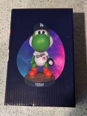 Yoshi Dodgers bobble head